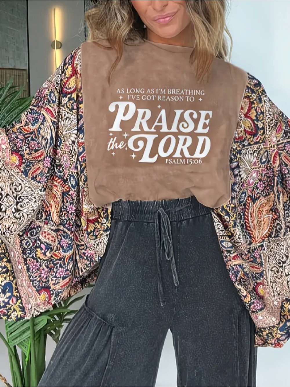 Praise the Lord Brown boho Graphic Women’s top with batwing sleeves bnwt